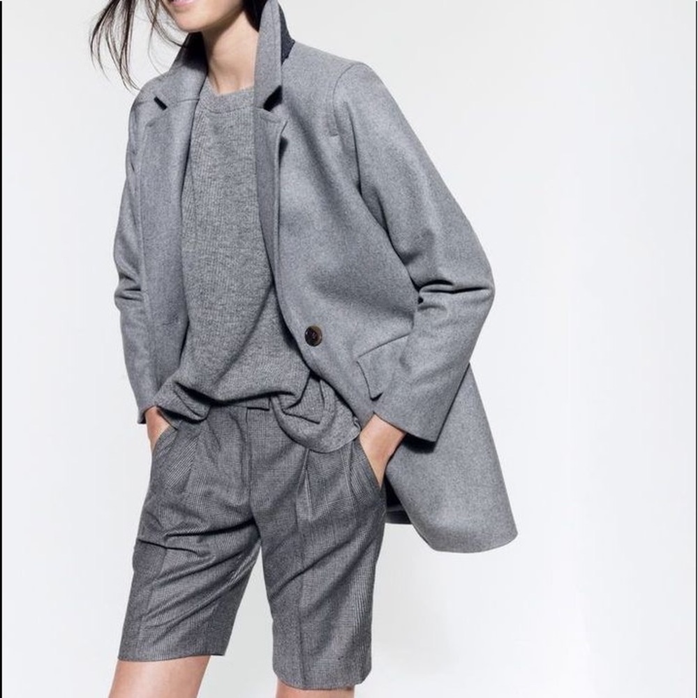 J Crew City Chic Wool Bermuda Gray Short Size 0 Fall Season Must Have.